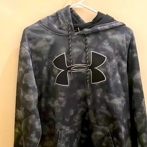 Under Armour Camo Sweatshirt Hoodie Medium